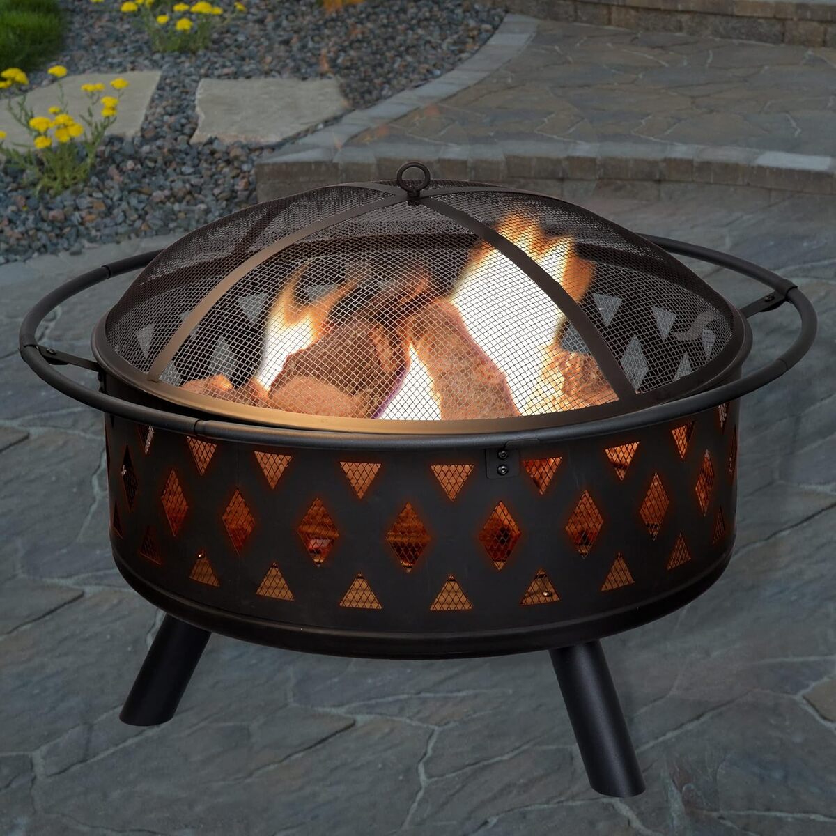 Test du brasero Pure Garden : chaleur et convivialité garantis