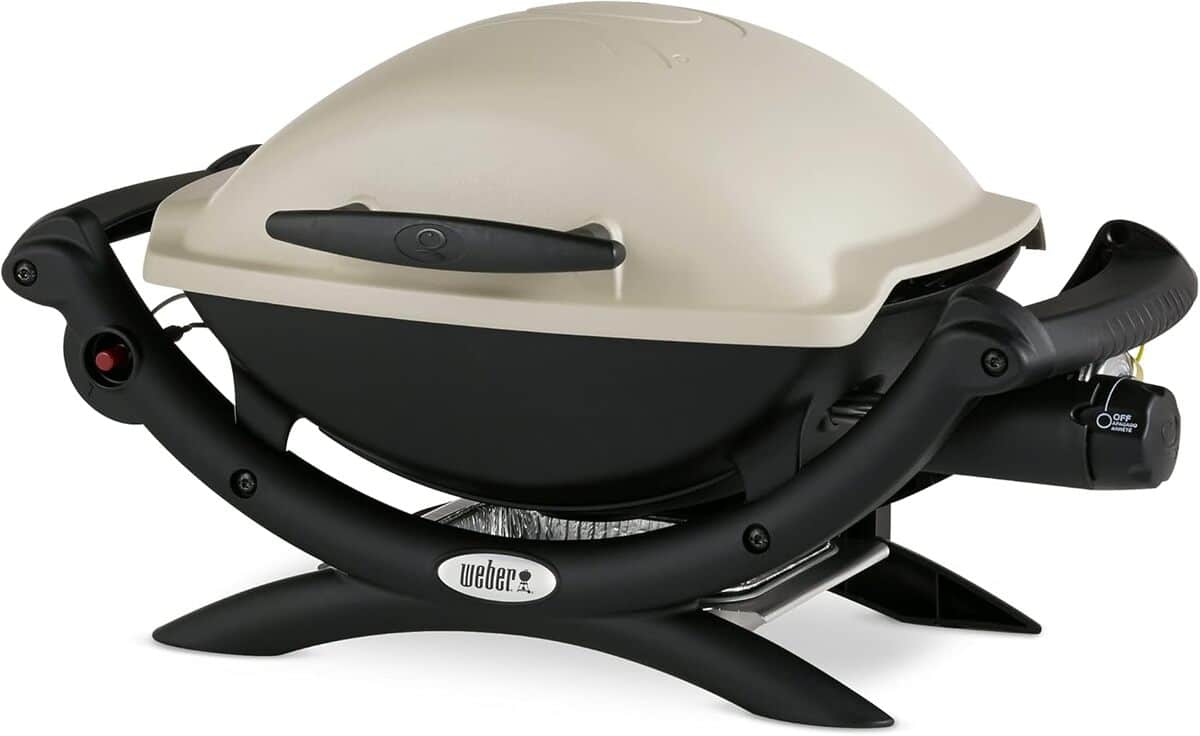 Test du barbecue à gaz Weber Q1000 : le compagnon idéal des grillades