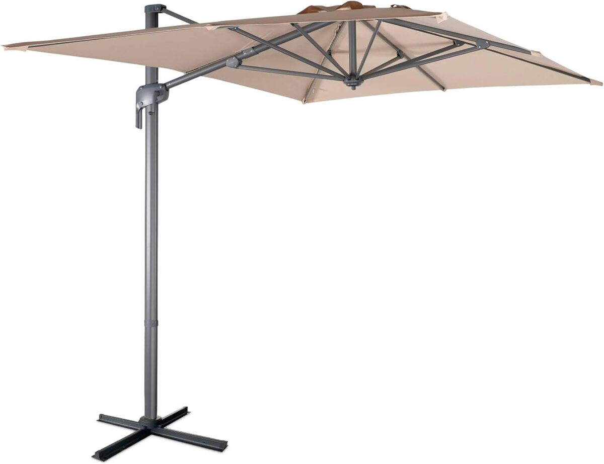 Test du parasol déporté Antibes Alice's Garden : protection beige à 360°