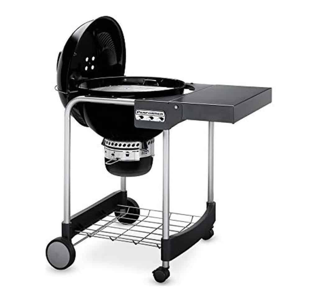 Test du barbecue Performer à charbon : efficacité et style en noir