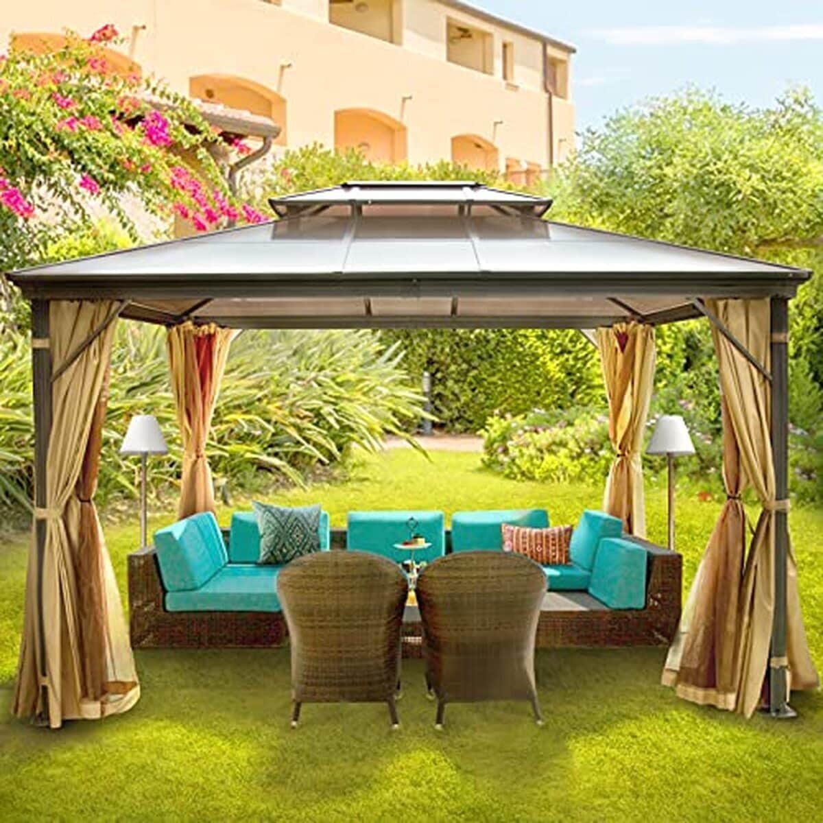 Test : pavillon de jardin VEVOR 10x10pi élégant et fonctionnel